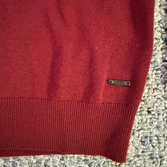 Men’s size large Hugo Boss deep red quarter zip light sweater - Picture 2 of 6